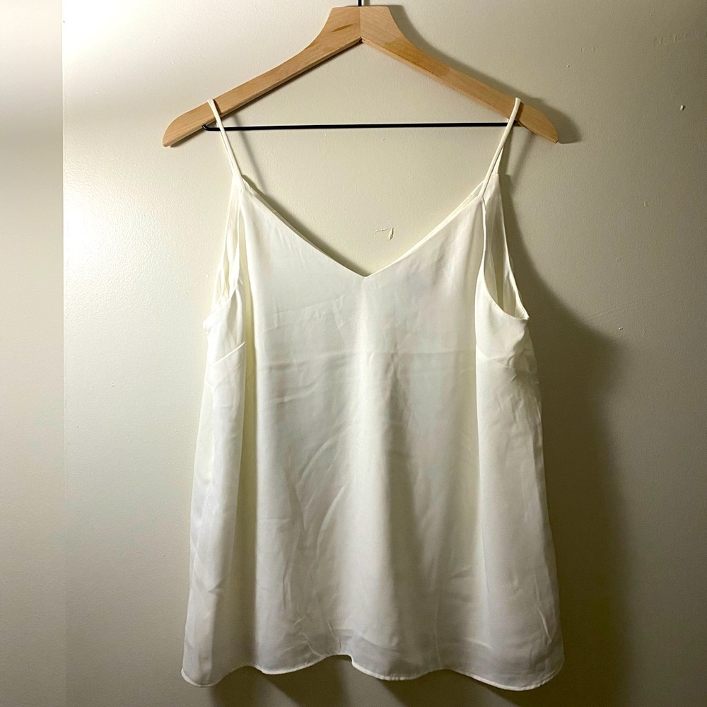 White V neck tank